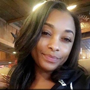 Meet your Posher, Latoya